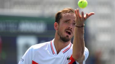 也反映出球 也反映出球